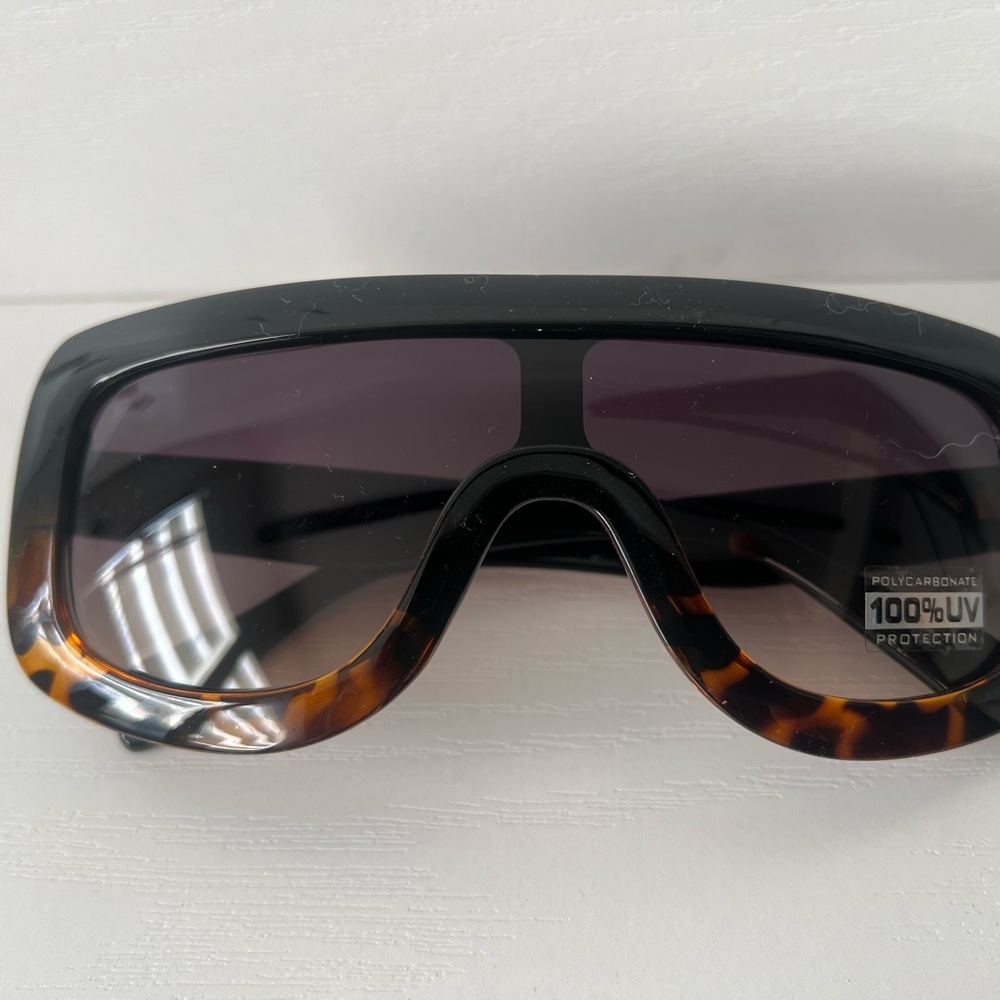 Sunglasses “””Designer Sunglasses & Fashion “”design/style”celine”””unidex